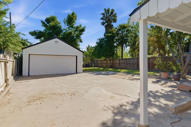 3700 24th Ave, Sacramento, CA 95820