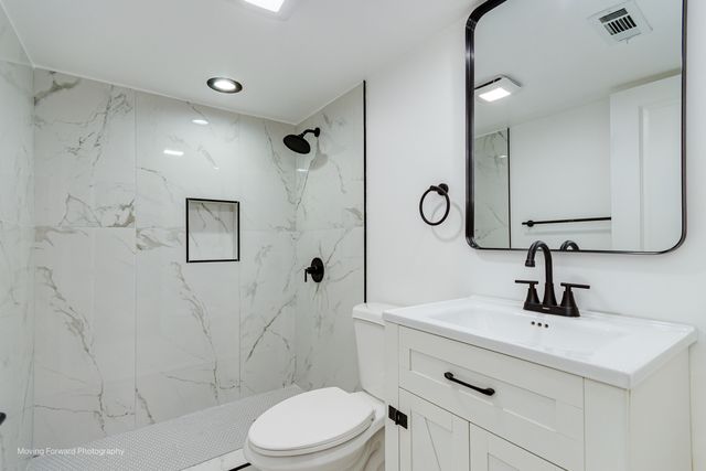 4941 W Iowa Street, Chicago, IL 60651