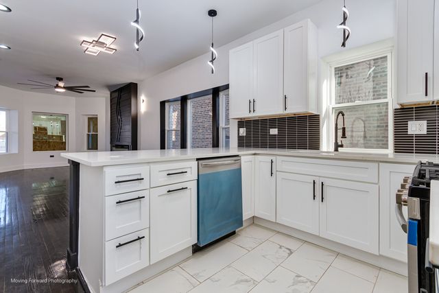 4941 W Iowa Street, Chicago, IL 60651