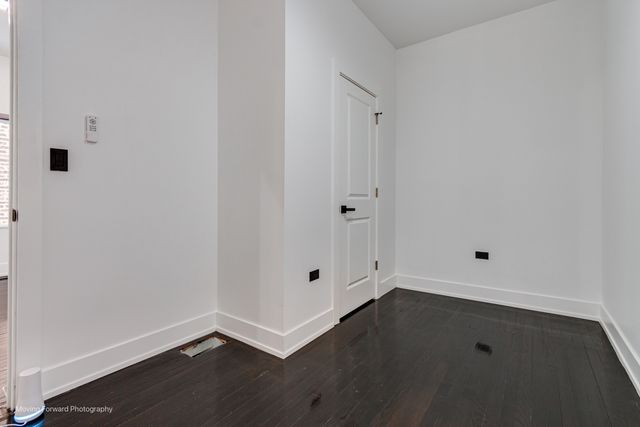 4941 W Iowa Street, Chicago, IL 60651