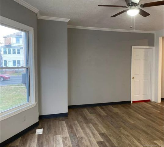 453 Burnside Avenue, East Hartford, CT 06108