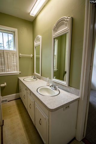 1220 Summer Street, Newberry, SC 29108