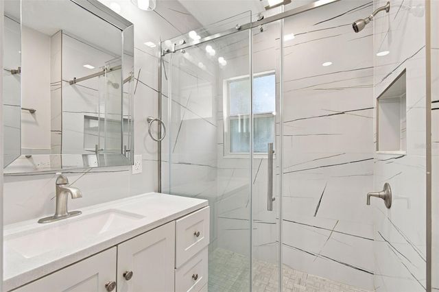 524 3RD STREET N A, St Petersburg, FL 33701