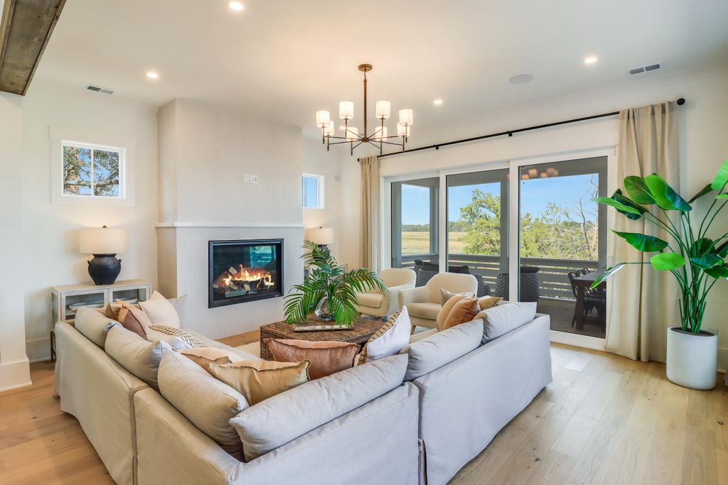 Image 18 of property listing at 1548 John Fenwick Lane, Johns Island, SC 29455