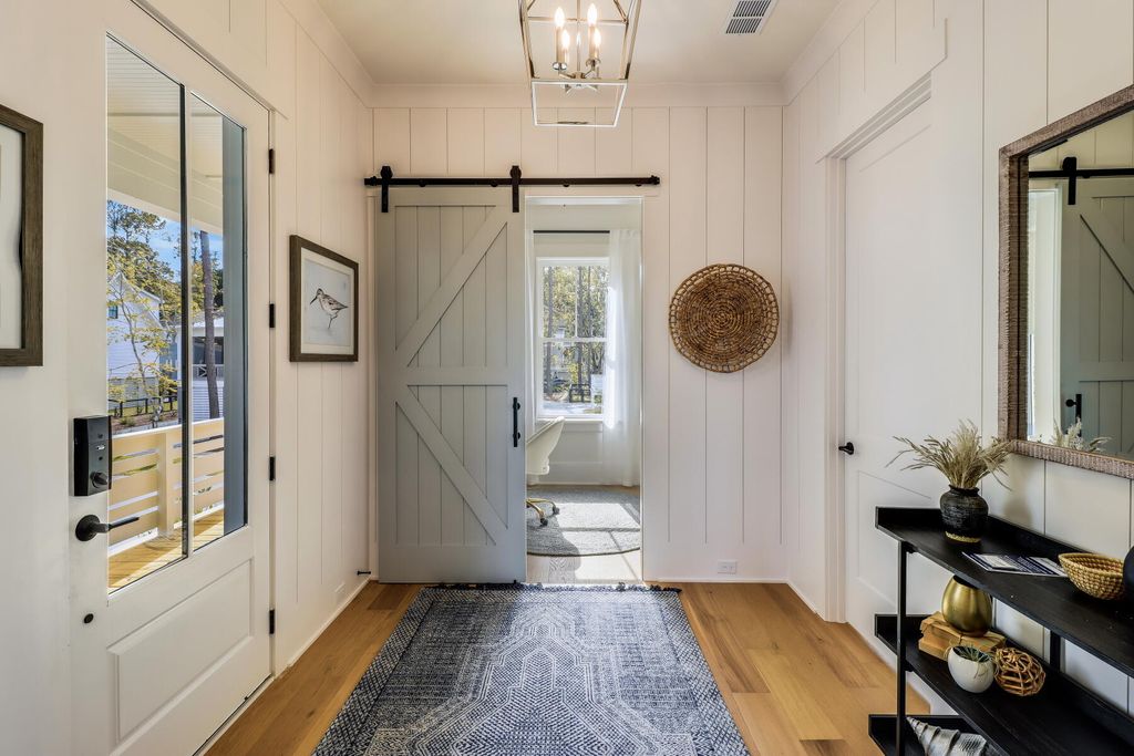 Image 5 of property listing at 1548 John Fenwick Lane, Johns Island, SC 29455