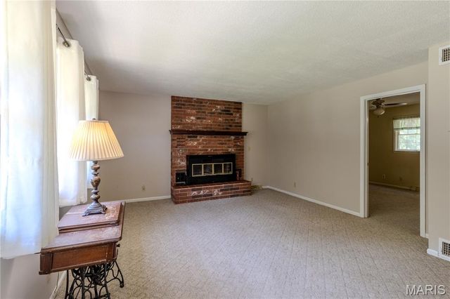 803 Lovers Lane, Rolla, MO 65401