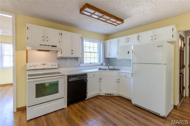 803 Lovers Lane, Rolla, MO 65401