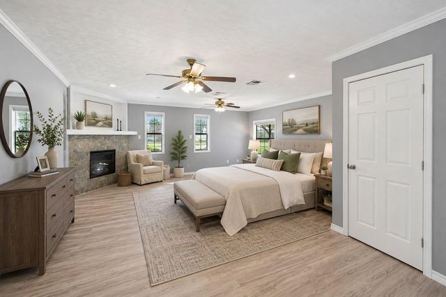 4803 28th Street E, Dickinson, TX 77539