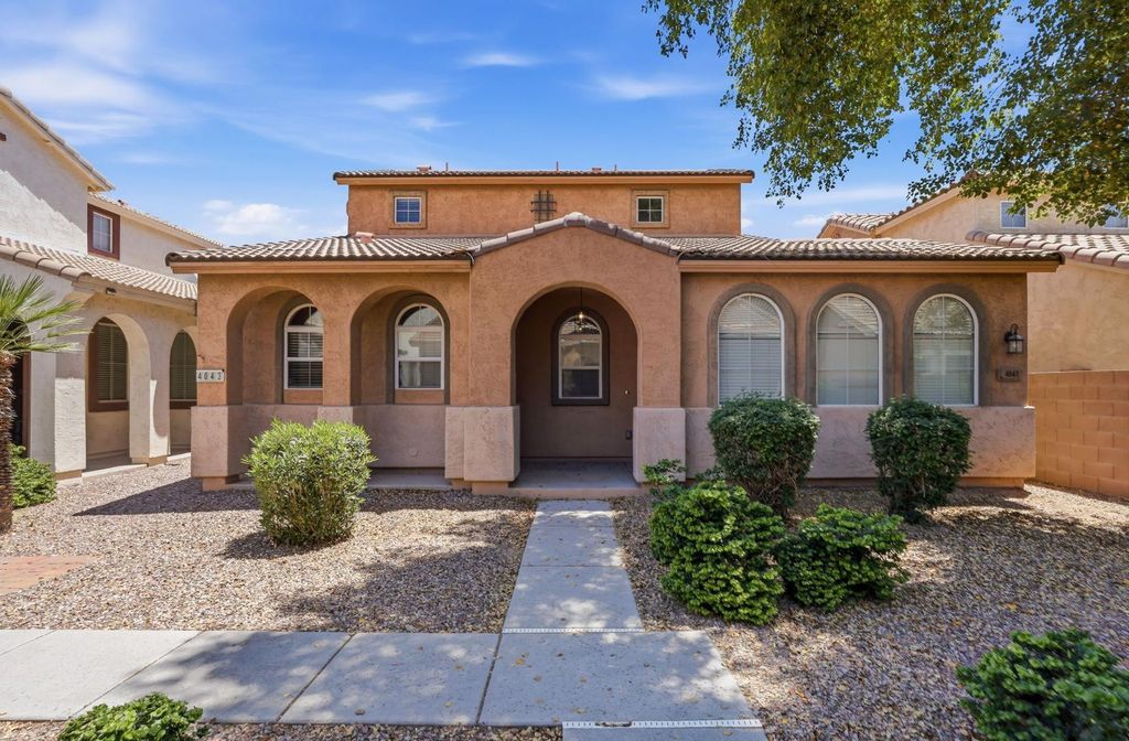 4043 E Milky Way, Gilbert, AZ 85295