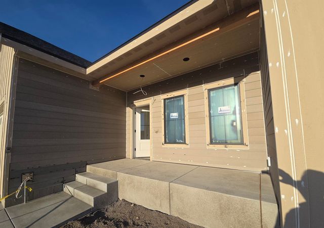 8622 N Molly St, Spokane, WA 99208