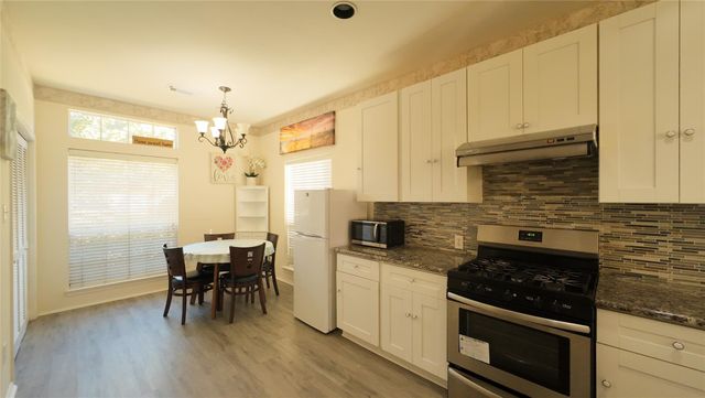 4111 Creek Ridge Lane, Missouri City, TX 77459