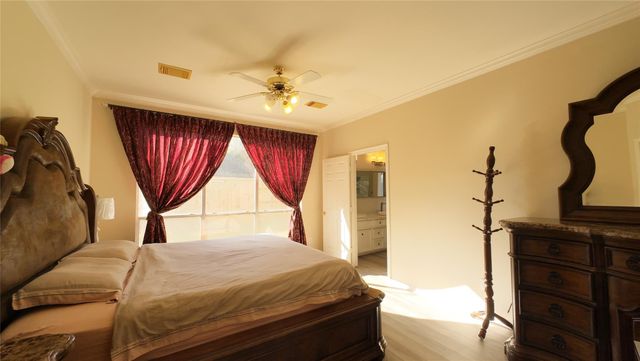 4111 Creek Ridge Lane, Missouri City, TX 77459