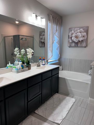 612 Candace Drive, Desoto, TX 75115