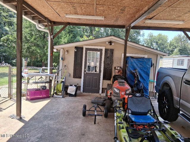 405 Oakland Drive, Natchez, MS 39120