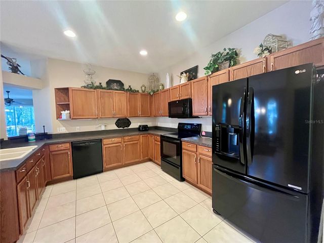 6040 SANDHILL RIDGE DRIVE, Lithia, FL 33547