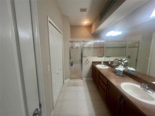 6040 SANDHILL RIDGE DRIVE, Lithia, FL 33547