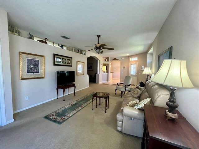 6040 SANDHILL RIDGE DRIVE, Lithia, FL 33547