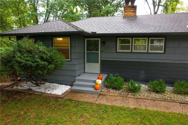 5414 NE Carmel Road, Kansas City, MO 64119