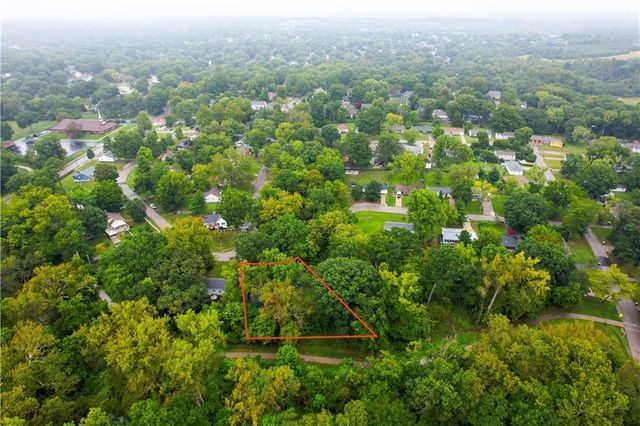 5414 NE Carmel Road, Kansas City, MO 64119