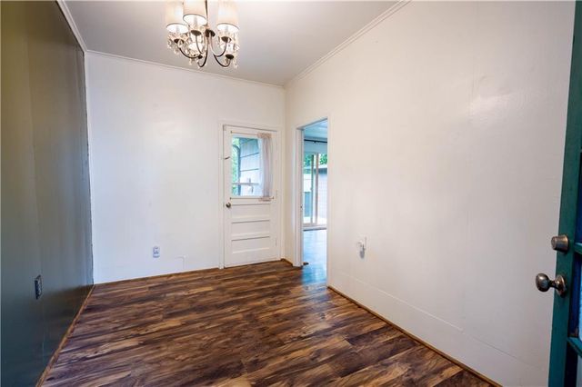 5414 NE Carmel Road, Kansas City, MO 64119