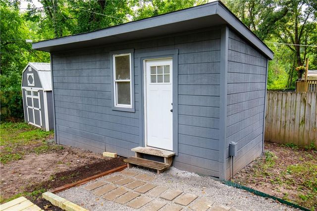 5414 NE Carmel Road, Kansas City, MO 64119