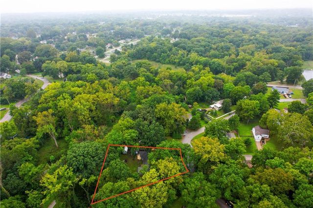 5414 NE Carmel Road, Kansas City, MO 64119