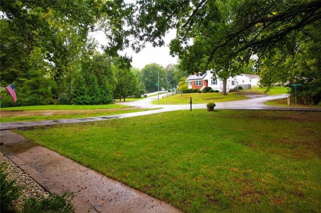 5414 NE Carmel Road, Kansas City, MO 64119