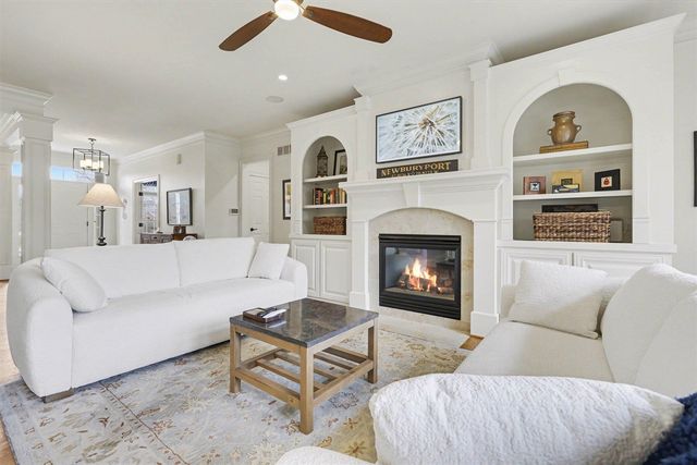 4943 Saint Andrews Court, Ann Arbor, MI 48108