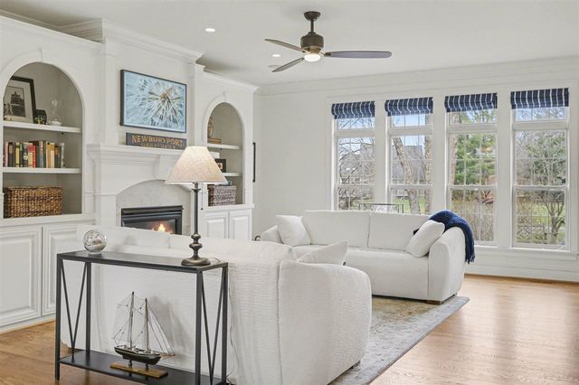 4943 Saint Andrews Court, Ann Arbor, MI 48108