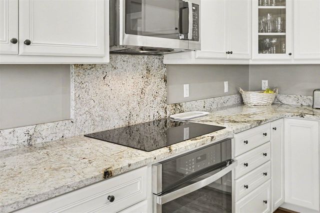 4943 Saint Andrews Court, Ann Arbor, MI 48108