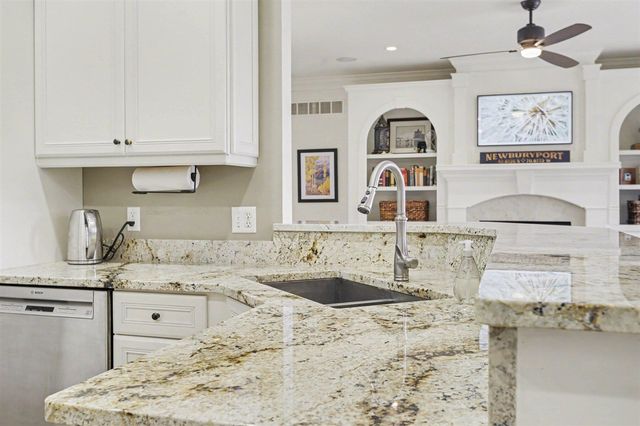 4943 Saint Andrews Court, Ann Arbor, MI 48108