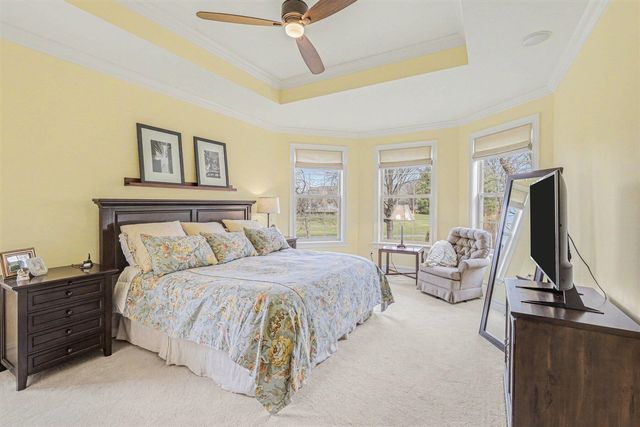 4943 Saint Andrews Court, Ann Arbor, MI 48108