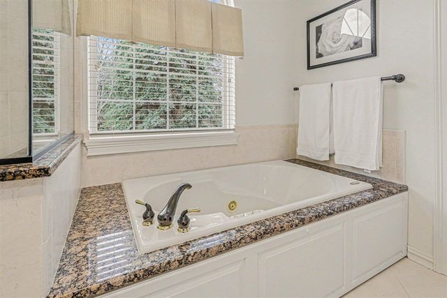 4943 Saint Andrews Court, Ann Arbor, MI 48108