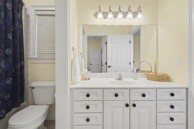 4943 Saint Andrews Court, Ann Arbor, MI 48108