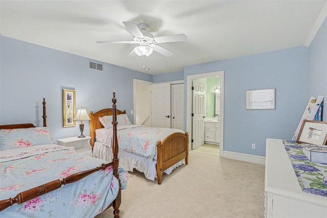 4943 Saint Andrews Court, Ann Arbor, MI 48108