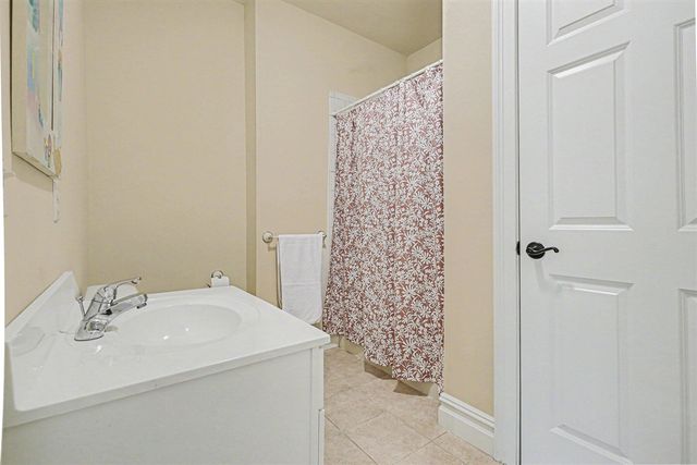 4943 Saint Andrews Court, Ann Arbor, MI 48108