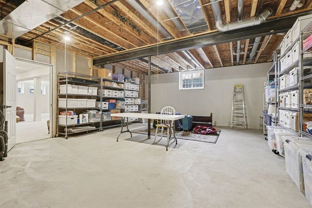 4943 Saint Andrews Court, Ann Arbor, MI 48108