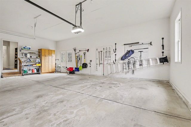 4943 Saint Andrews Court, Ann Arbor, MI 48108