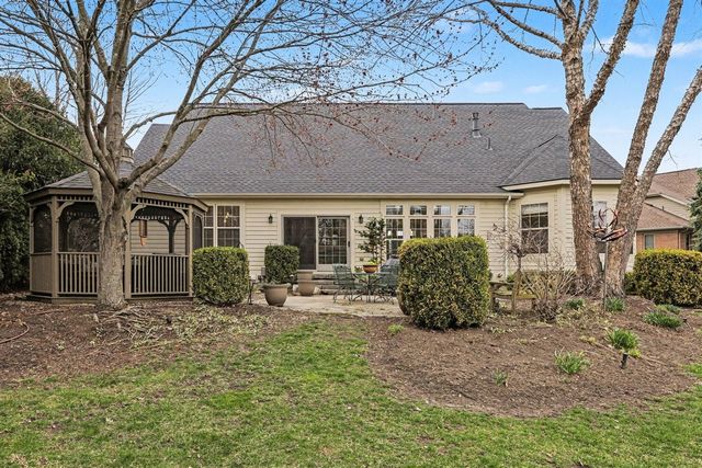 4943 Saint Andrews Court, Ann Arbor, MI 48108