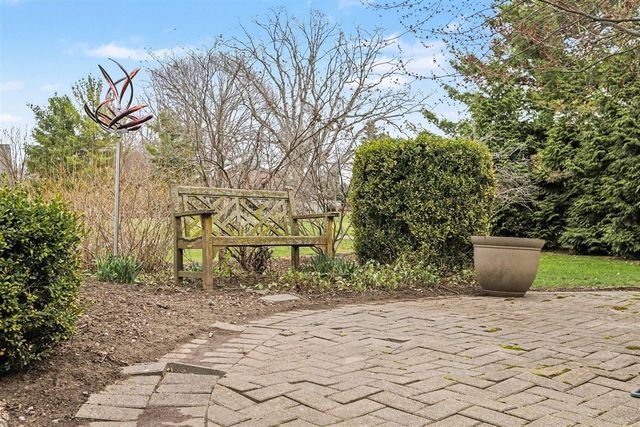 4943 Saint Andrews Court, Ann Arbor, MI 48108