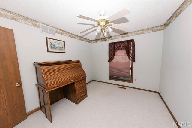 502 W Monroe Avenue, Owensville, MO 65066