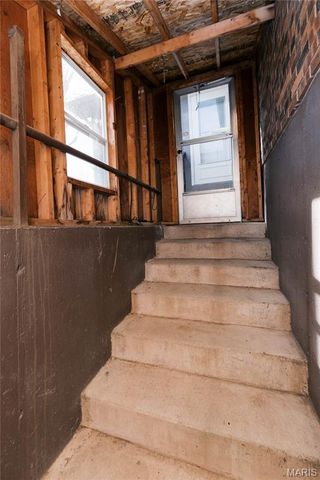 502 W Monroe Avenue, Owensville, MO 65066