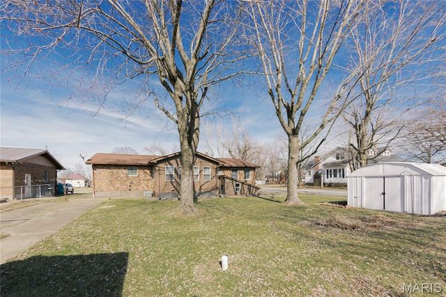 502 W Monroe Avenue, Owensville, MO 65066