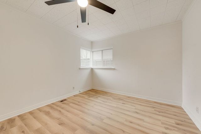 3728 W Beverly Drive W, Dallas, TX 75209