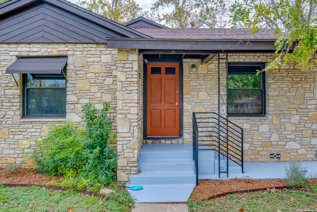 806 Barbara, San Marcos, TX 78666