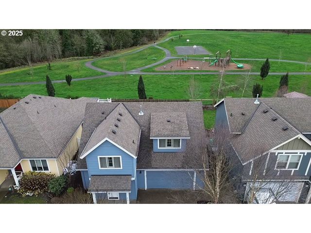 816 S CORINNE Dr, Newberg, OR 97132