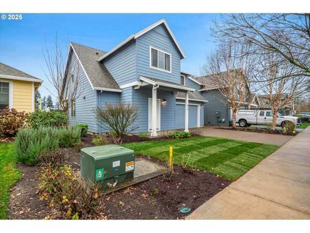 816 S CORINNE Dr, Newberg, OR 97132