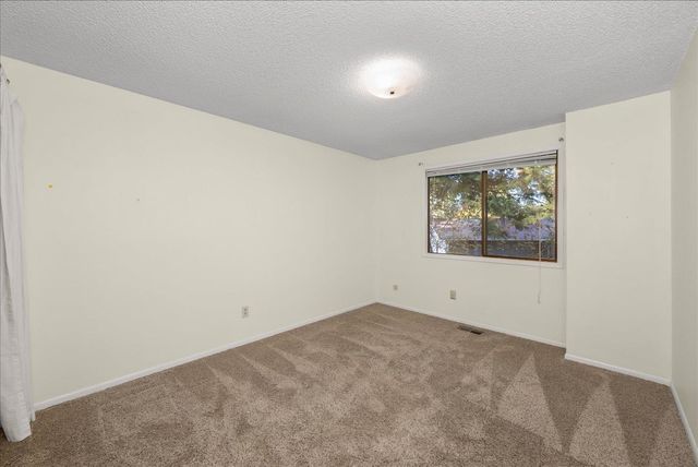 12020 N Vistawood Ct, Spokane, WA 99218