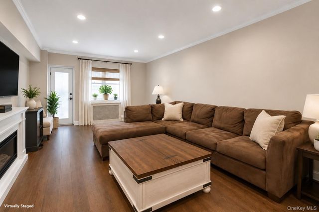 55 Monroe Boulevard 5R, Long Beach, NY 11561