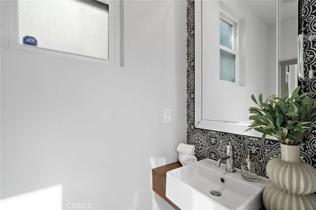 520 13th, Huntington Beach, CA 92648